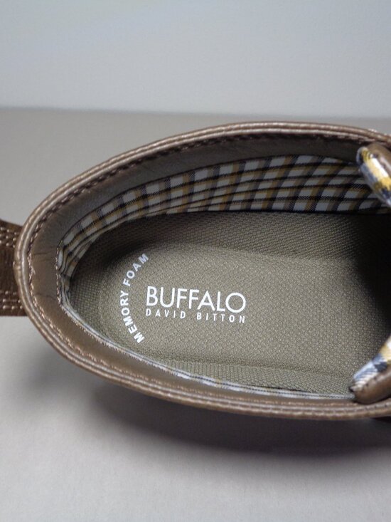 Buffalo David Bitton Size 8 M / METCALF / Brown / Chukka Boots New Men\'s Shoes